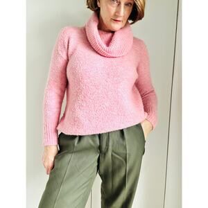 LOFT Ann Taylor Pink Fuzzy Turtleneck Sweater Size XS Cozy Super soft Coquette